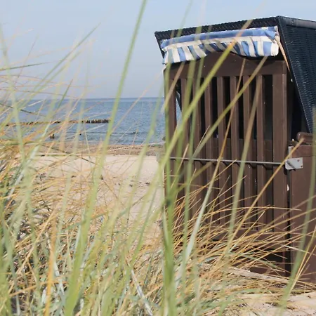 Cosy Bungalow In Middelhagen By The Sea *